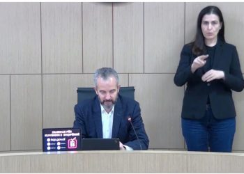 Vota e diasporës/ Celibashi: Mbi 245 mijë aplikime të pranuara, “digjen” 48 mijë votues! Shqiptari më i vjetër i regjistruar 98 vjeç