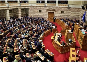 Mocioni i mosbesimit ndaj qeverisë së Mitsotakis rrëzohet nga Kuvendi, 157 deputetë votuan kundër