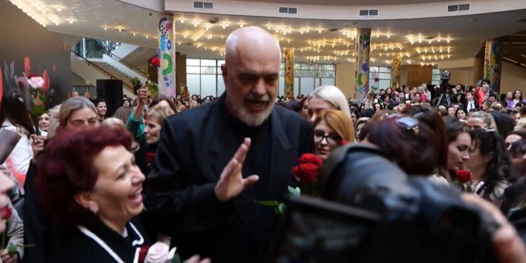 Socialistët në burg? Rama: Kush ha të tjerët pas shpine të shkojë aty ku e meriton