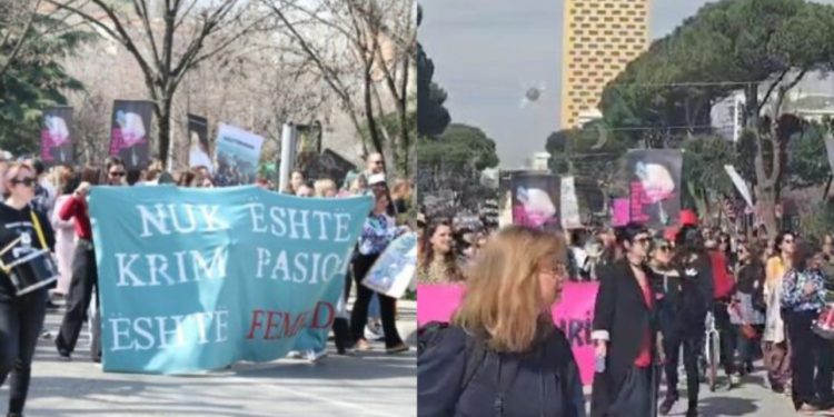 FOTO/ Marshim në Tiranë me rastin e 8 marsit, qytetarët me pankarta për të drejtat e grave dhe vajzave