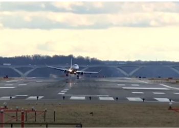 VIDEO/ Shmanget tragjedia në ajër, avioni anulon uljen në aeroportin e Uashingtonit