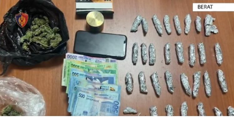 EMRI/ Shiste lëndë narkotike, arrestohet 24-vjeçari në Berat