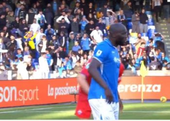 Serie A/ Napoli fiton kundër Fiorentinës, skuadra e Contes ndjek ‘këmba-këmbës’ Interin