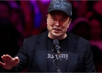 Elon Musk përplaset me ministrin e Jashtëm polak për Starlink në Ukrainë: Hesht, njeri i vogël!