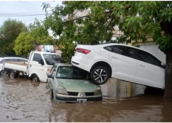 Përmbytjet në Argjentinë, 16 të vdekur dhe mbi 1000 banorë të pastrehë