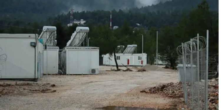 Përleshje në qendrën e emigrantëve në Greqi