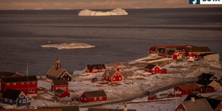 Dilema e Groenlandës: Të bëhet me Amerikën, të mbetet me Danimarkën a të pavarësohet?