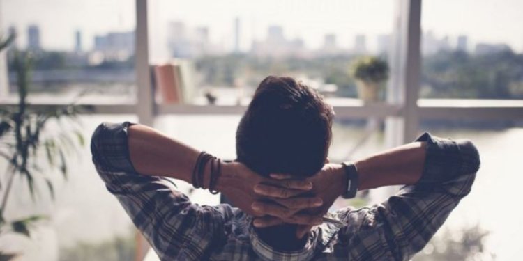 Raporti i OECD: Shqiptarët, më “dembelët” e Europës dhe rajonit