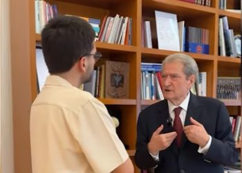 Mbyllja e TikTok/ Berisha: Akt censure, Shqipëria është bërë narko-diktaturë