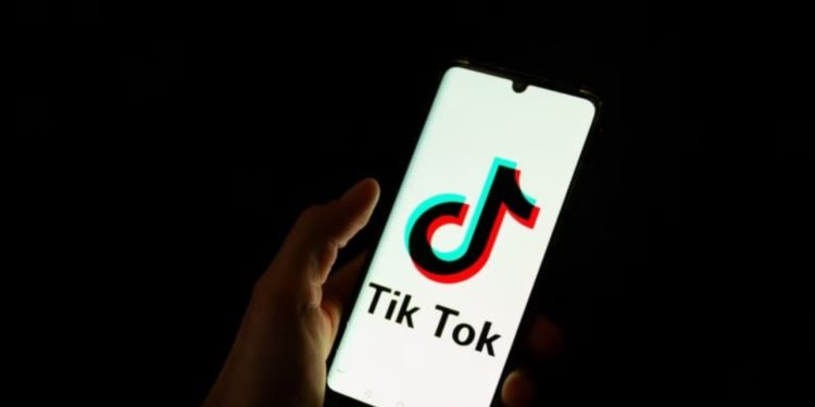 Mbyllja e TikTok, AKEP kërkesë kompanive: Nga data 13 raportoni për bllokimin e aksesit