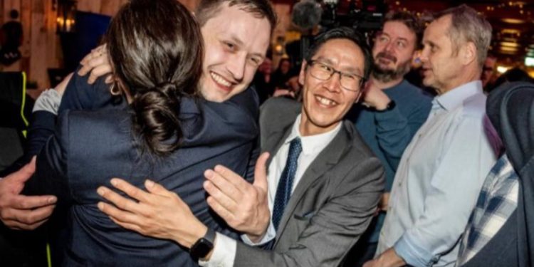 Zgjedhjet në Groenlandë, Partia Demokratike e qendrës së djathtë del në krye