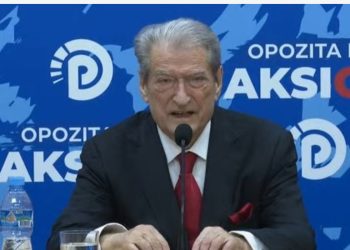 Berisha ironizon listën e kandidatëve të PS-së dhe Ceno Klosin që po hetohet nga SPAK!