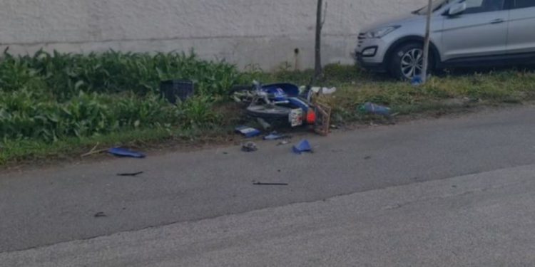 Aksident në aksin Fier-Libofshë, motori përplaset me automjetin, plagoset drejtuesi