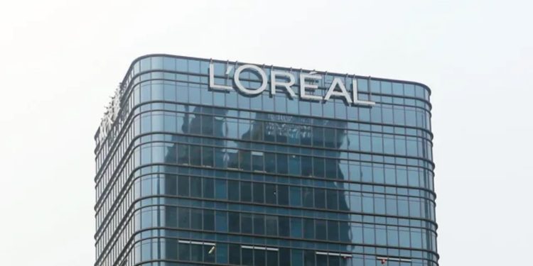 Gjenden kimikate kancerogjene në produktet e L’Oreal, firma e njohur kozmetike tërheq nga tregu qindra artikuj