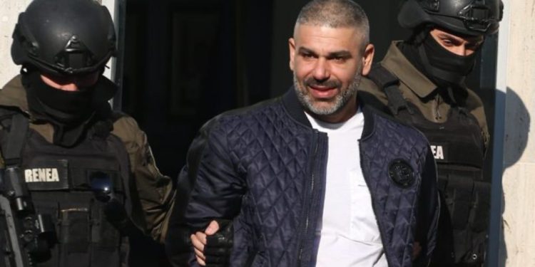 E dyshuar si e përfshirë në vrasjen e Fatbardh Licit, arrestohet e dashura e Safet Bajrit!