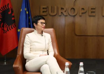 “Mbyllja e kapitujve 2027 varet nga qeveria!” Komisionerja Kos: Fond 1 miliard euro për vijimin e reformave!