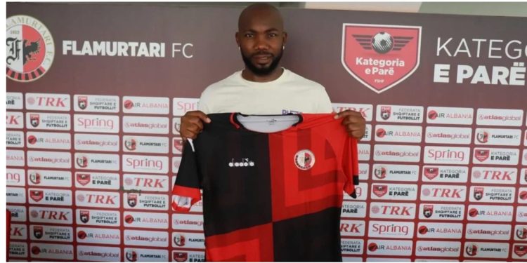 Goditet me thikë futbollisti i Flamurtarit