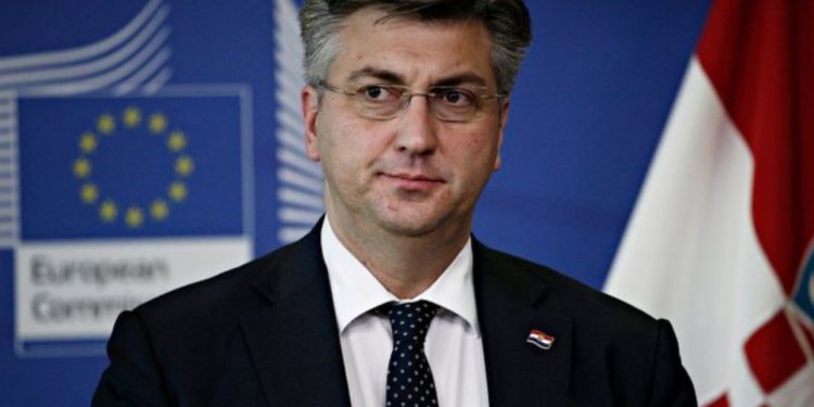 Shtrohet në spital kryeministri kroat, zëdhënësi i qeverisë: Shkak një çrregullim i ritmit të zemrës