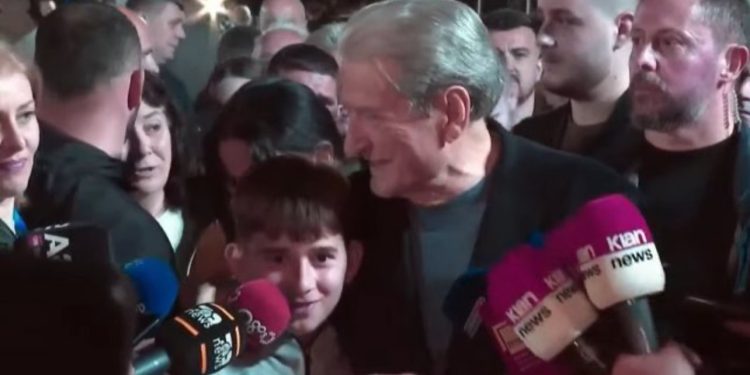 Berisha pas mbylljes së protestës: Rama sot mori ndëshkimin përfundimtar nga të rinjtë!