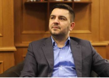 Lajmi i fundit/ Merret në pyetje ish-ministri