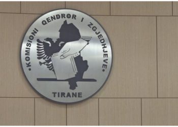 Zgjedhjet e 11 Majit/ Hidhet shorti, koalicioni i PD nr. 1 në fletën e votimit, PS nr. 5. Ja si renditen partitë e tjera