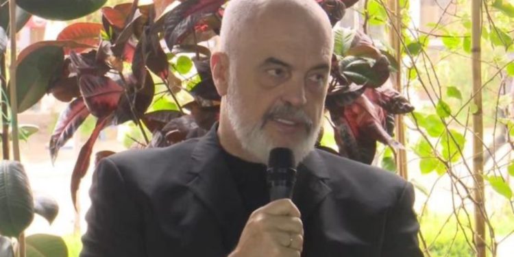 ‘TikTok nuk do hyjë më nëpër shtëpi si ‘skuth’, Rama: Mbyllja ka filluar, brenda 15 ditëve do jetë black out