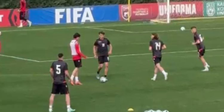 Stërvitja e parë e Kombëtares është “Made in Albania”, Silvinjo plotëson grupin e futbollistëve me produktin vendas