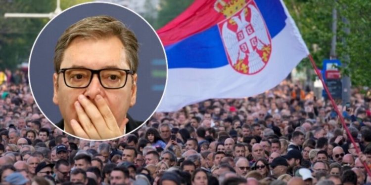 Akuzat për përdorimin e “topit zanor” gjatë protestave, si po mbrohet Vuçiç