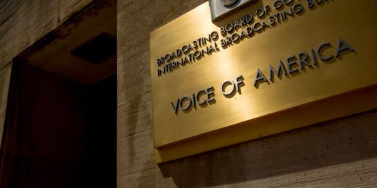 Trump ndërpret fondet për Zërin e Amerikës dhe disa media të tjera