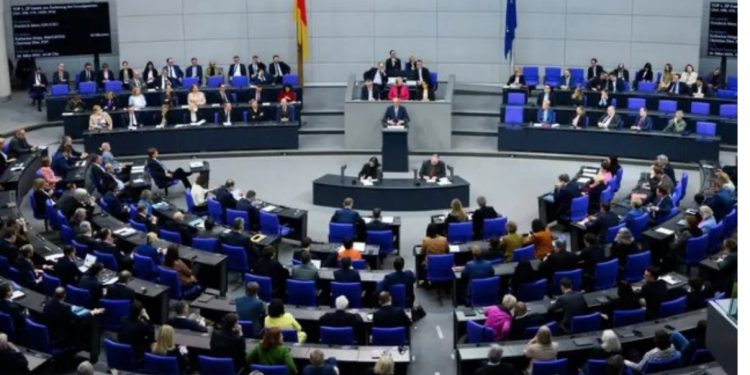 Mbrojtja kombëtare dhe rindërtimi i infrastrukturës së rrënuar/ Gjermania pritet të futet në borxhe të reja!