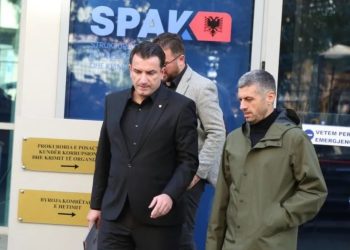 Sekretari i Përgjithshëm i Bashkisë së Tiranës, Alban Dokushi paraqitet në SPAK