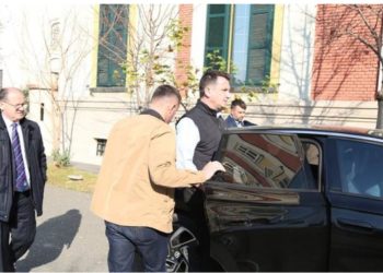 I dhanë telefonin për të bërë një telefonatë, SPAK merr nën hetim policët e Burgjeve që transferuan Veliajn nga Durrësi në GJKKO! Dëshmia e efektivit