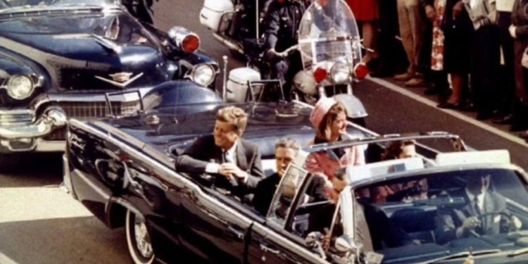Publikohen dosjet e atentatit tragjik ndaj ish-presidentit John F. Kennedy