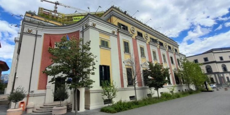 Të dhënat: Bashkitë të paafta me investimet, realizuan vetëm 43% të planit më 2024