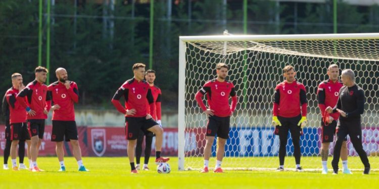 “Blerja” e bujshme, Handroj dhe portieri Simoni, Sylvinho “sakrifikon” 3 lojtarë, Anglinë do e ndjekin nga tribuna