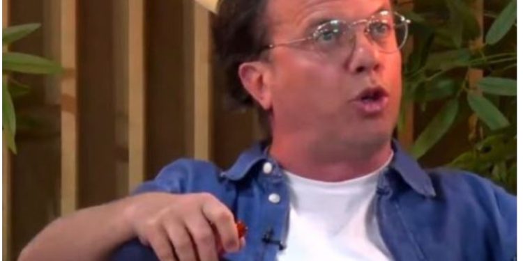 Befason Laert Vasili: Vij nga i njëjti trung familjar me Millosheviçin