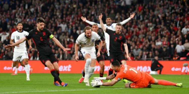 VIDEO/ Përfundon ndeshja në “Wembley”, Shqipëria humb përballë Anglisë! Lewis-Skelly dhe Kane ndëshkojnë kuqezinjtë