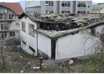 Rrëfimi i miturës që shpëtoi nga tragjedia në Koçan: Nuk e morëm seriozisht zjarrin!