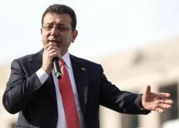 Gjykata lë në burg kryebashkiakun e Stambollit Ekrem Imamoglu. Akuzohet për korrupsion dhe nxitje të terrorizmit