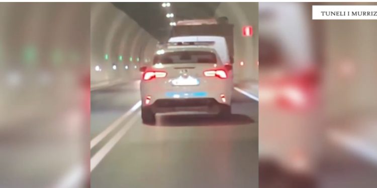 U filmua nga qytetarët/ Shefi i komisarjatit Mat e pëson keq