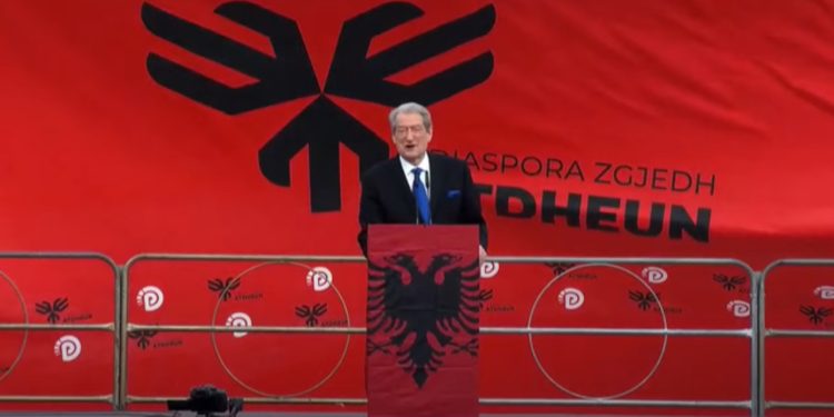 Berisha në Napoli: Njësoj si shekuj më parë, do të jenë shqiptarët nga jashtë që do të shpëtojnë Shqipërinë