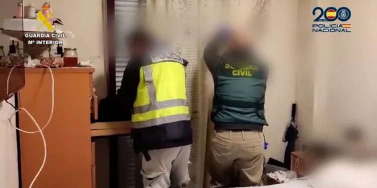 Grabitje në banka dhe farmaci, arrestohen 6 “skifterët” në Spanjë, mes tyre edhe shqiptarë