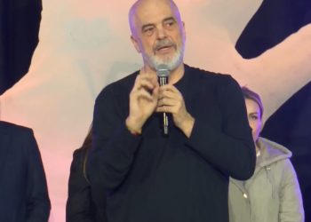 “Keni dëgjuar për Altin Dumanin?”, Rama nga Vlora: A e imagjinoni dot t’i jap urdhër unë prokurorisë, edhe ata kanë lajthitje, por…