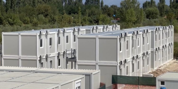 Ministria e Brendshme në Itali bën gati listën me emigrantët që do vijnë në Gjadër, mes tyre priten dhe shqiptarë