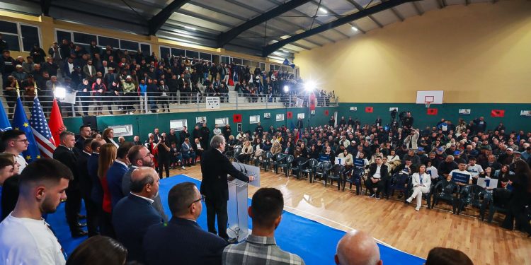 ‘Zaka do ketë fatin e Çyrbjes’/ Berisha: Garantoj lushnjarët dhe shqiptarët se bandat dhe banditët do dalin të gjithë para ligjit