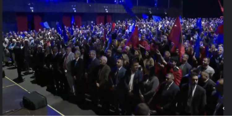 Emigrantët, pritje madhështore Berishës në Breshia të Italisë