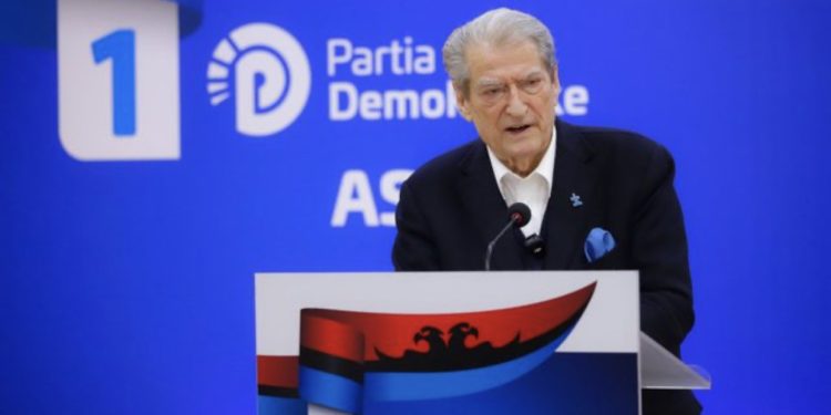 Berisha i përgjigjet Ramës: Blinken është sot non-grata në vendin e tij, skandali McGonigal nuk mbyllet kurrë