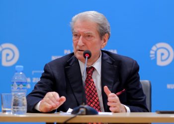 ‘Krijoni ekipet’/ Berisha: Leva e Arkimedit është takimi me qytetarët! Një e treta e atyre që takohen, mund të ndryshojnë mendimin