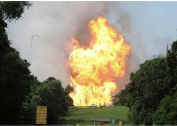 FOTO+VIDEO/ Shpërthen një tubacion gazi natyror në Malajzi, zjarri pushton vendin, plagosen 145 persona