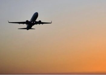 Aviacioni Civil: Më 9 prill anulohen fluturimet me Greqinë, shkak grevat 24 orëshe të Shërbimit Civil grek